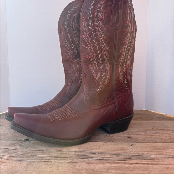 Ariat Shoes - Ariat Women's Heeled Boots - dark red